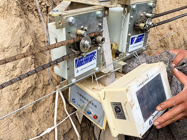 大棚智能放風機